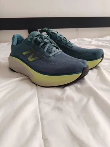 New Balance Fresh Foam Running Shoes de segunda mano