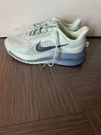 Gebrauchtes Premium Nike Running Shoes bike — Bild 3 von 6
