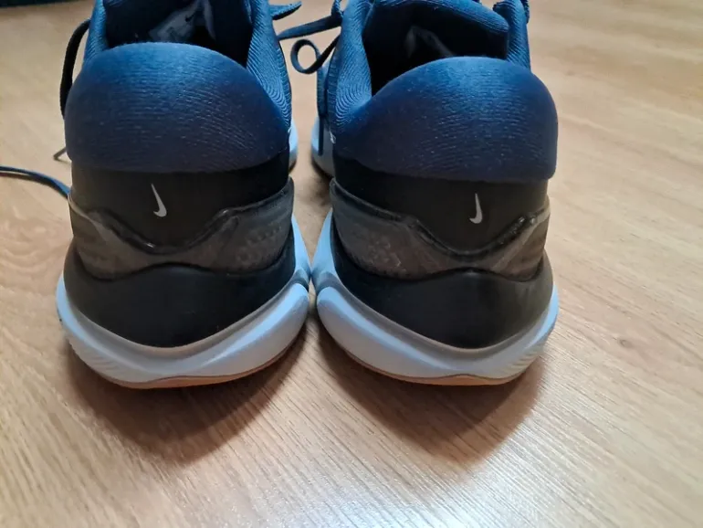 Nike Vomero 16 bike d'occasion — image 7 sur 8