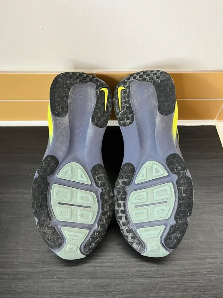 Used Nike Vomero 18 bike — image 5 of 15