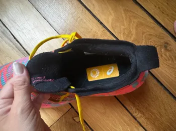 Used Asics Gel Nimbus 25 bike — image 8 of 9