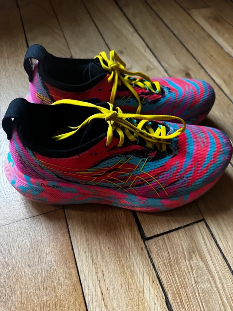 Used Asics Gel Nimbus 25 bike — image 6 of 9