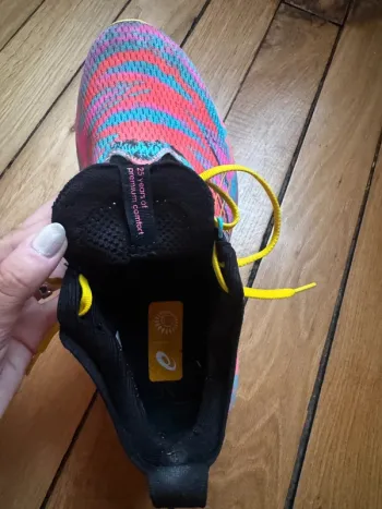 Used Asics Gel Nimbus 25 bike — image 9 of 9