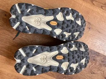 Used Hoka Speedgoat 7 bike — image 4 of 5