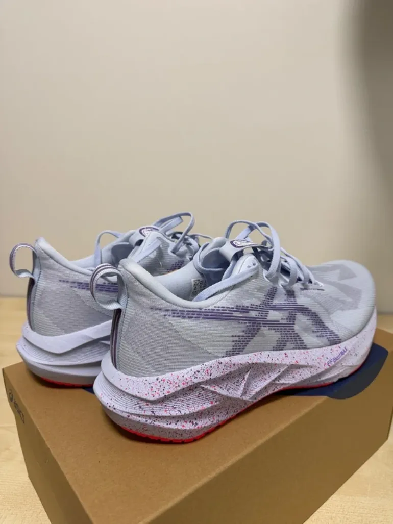 Gebrauchtes Asics Novablast 5 Tokyo bike — Bild 5 von 10