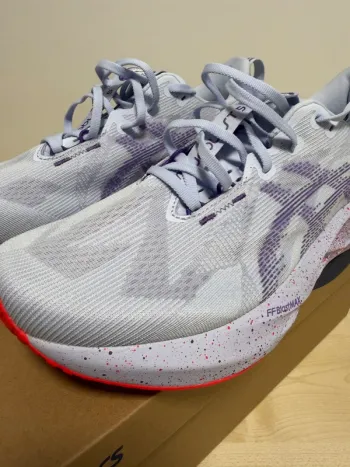 Gebrauchtes Asics Novablast 5 Tokyo bike — Bild 2 von 10