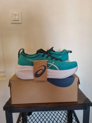 Gebrauchtes Asics Gel Nimbus 27 Running Shoes