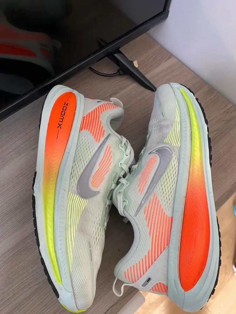 Lange Nike Vomero 18 bike de segunda mano — imagen 3 de 7