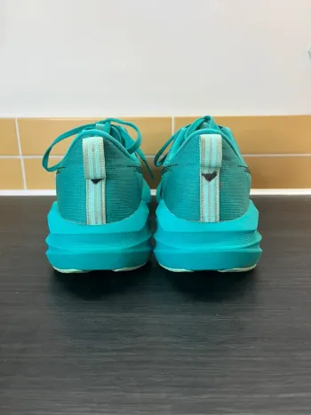 Used Asics Novablast 5 bike — image 11 of 13