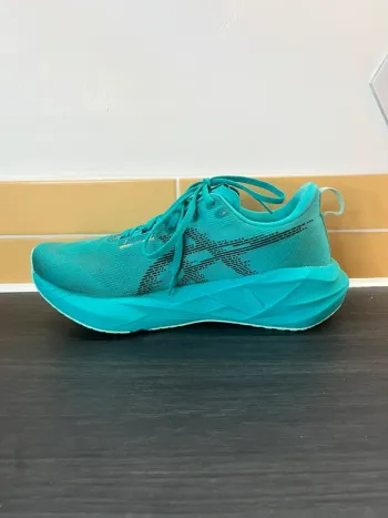 Used Asics Novablast 5 bike — image 8 of 13