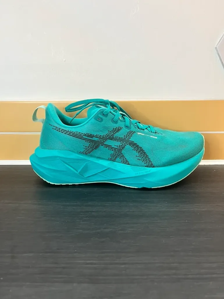 Used Asics Novablast 5 bike — image 7 of 13