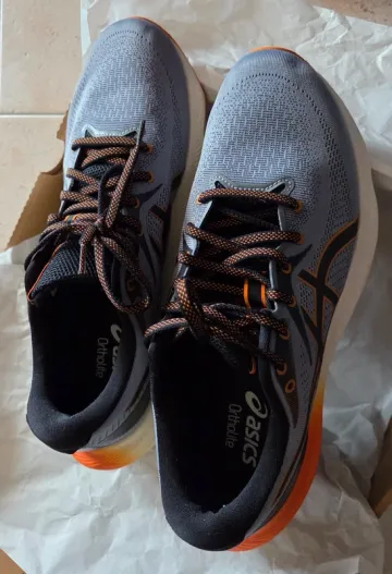 Gebrauchtes Asics Gel-Jadeite 2 Running Shoes