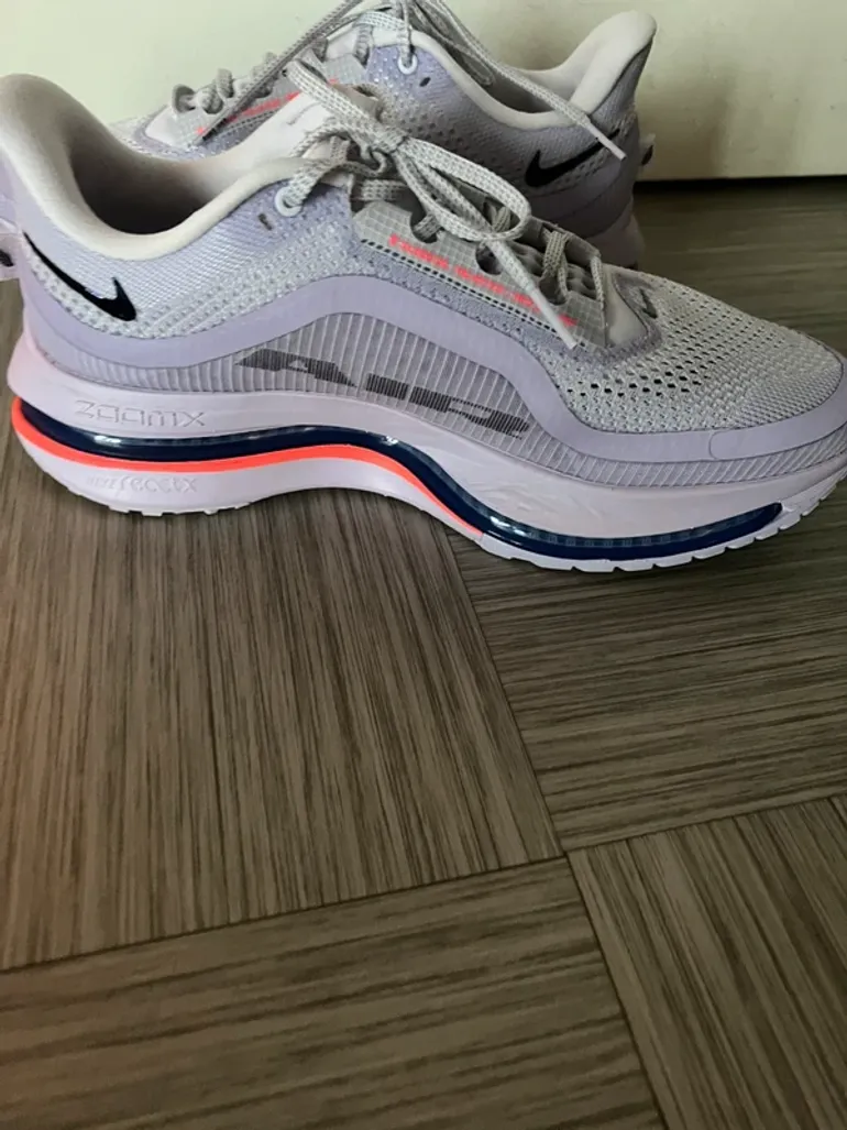 Tweedehands Premium Nike Running Shoes bike — afbeelding 5 van 7