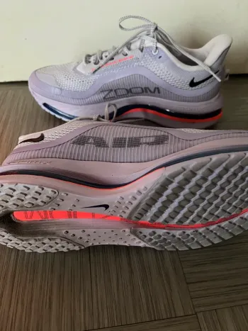 Tweedehands Premium Nike Running Shoes bike — afbeelding 6 van 7