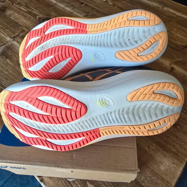 Asics GEL Nimbus 27 bike d'occasion — image 6 sur 8