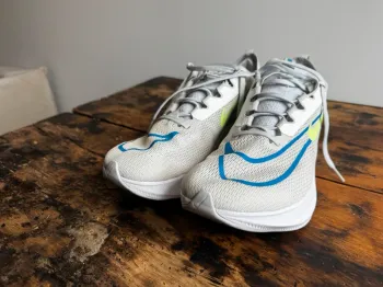 Used Nike Zoom Fly 4 bike — image 3 of 4