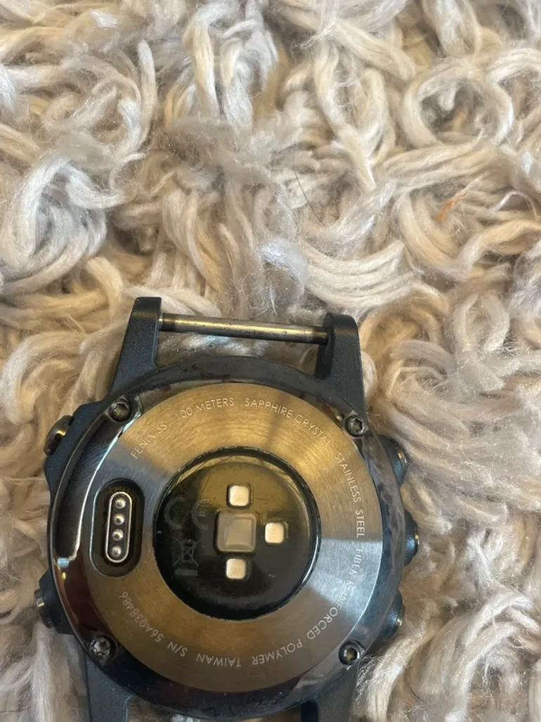 Premium Garmin Fenix 5S Sapphire Crystal bike d'occasion — image 3 sur 3