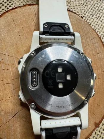 Used Garmin Fénix 5S bike — image 7 of 14