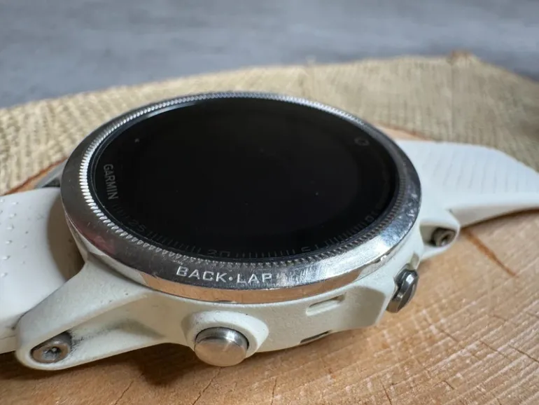 Used Garmin Fénix 5S bike — image 5 of 14