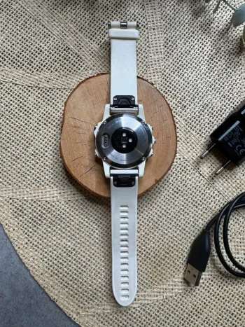 Used Garmin Fénix 5S bike — image 6 of 14