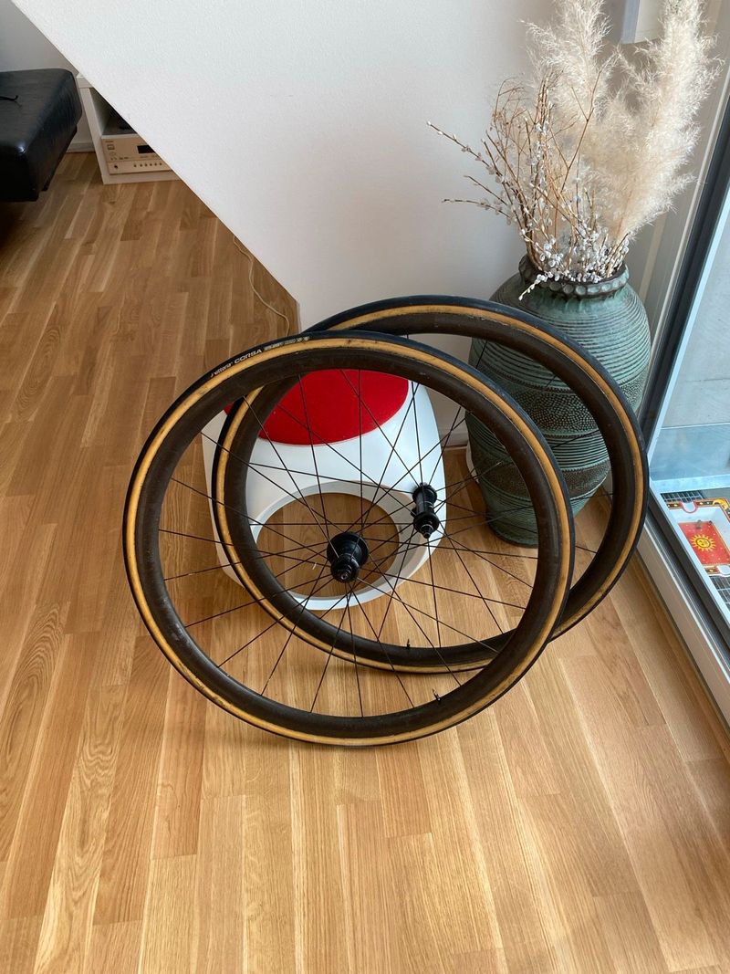 Used Giant SLR 0 Carbon clincher 1220 Gramm tubular 2018 Wheels