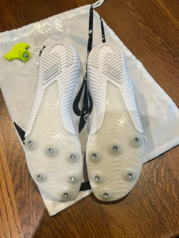 Brugt Nike Spikes Athletics bike — billede 3 af 7