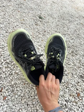 Used Asics Trabuco Max 3 bike — image 2 of 2