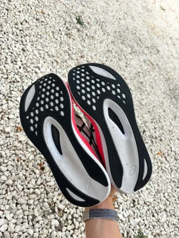 Used Asics MagicSpeed 3 bike — image 4 of 4