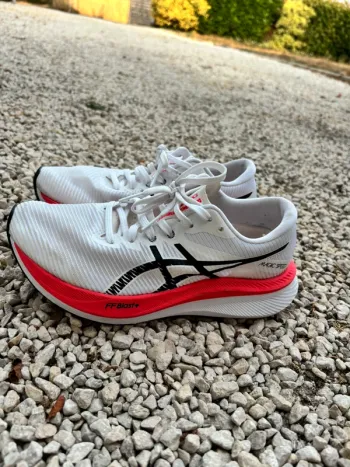 Used Asics MagicSpeed 3 Running Shoes