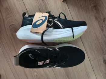 Używany Asics Gel Nimbus 27 bike — zdjęcie 2 z 4