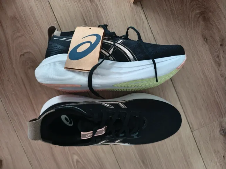 Używany Asics Gel Nimbus 27 bike — zdjęcie 2 z 4
