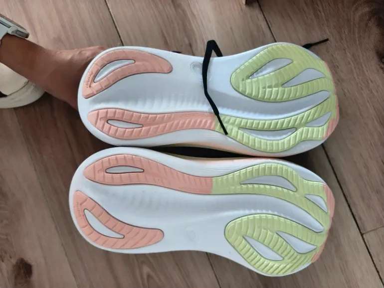 Używany Asics Gel Nimbus 27 bike — zdjęcie 4 z 4