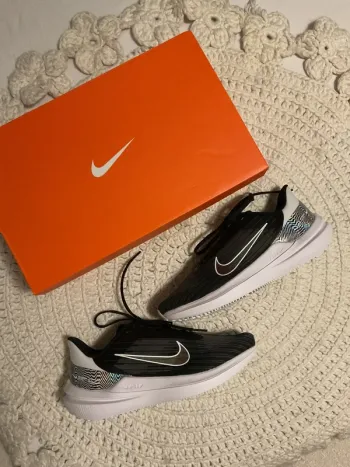 Premium Air Running Shoes d'occasion