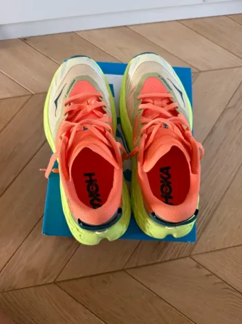 Hoka Speedgoat 7 bike d'occasion — image 3 sur 6
