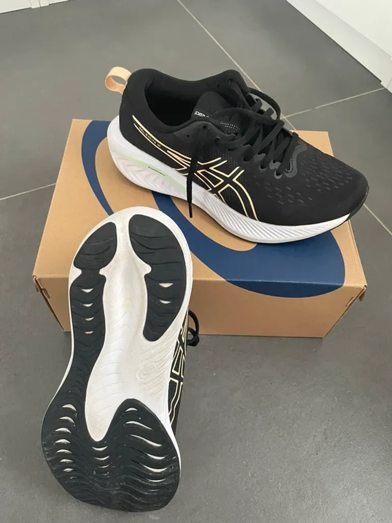 Tweedehands Asics Gel-Excite 10 bike — afbeelding 3 van 4