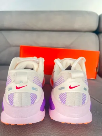 Tweedehands Nike Vomero 18 bike — afbeelding 7 van 11