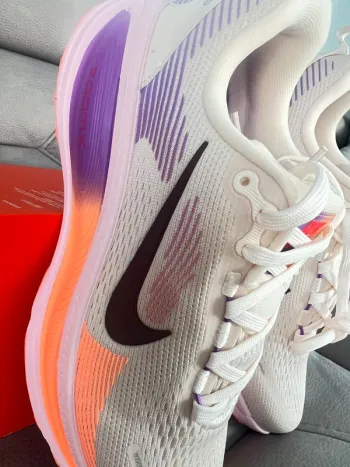 Tweedehands Nike Vomero 18 bike — afbeelding 6 van 11