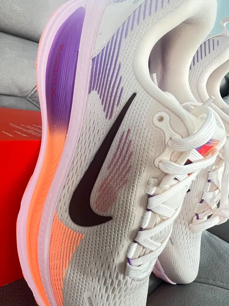 Tweedehands Nike Vomero 18 bike — afbeelding 6 van 11
