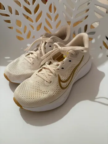Nike Quest 6 Running Shoes de segunda mano
