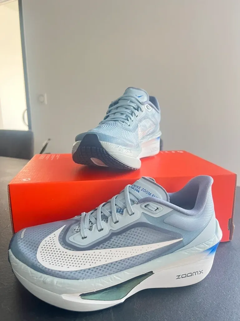 Brugt Nike Zoom Fly 6 bike — billede 2 af 12