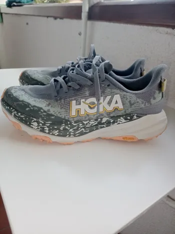 Gebrauchtes Hoka Speedgoat 6 Running Shoes