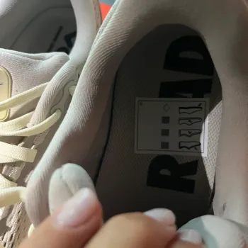 Tweedehands Nike Air Zoom Vomero bike — afbeelding 10 van 14