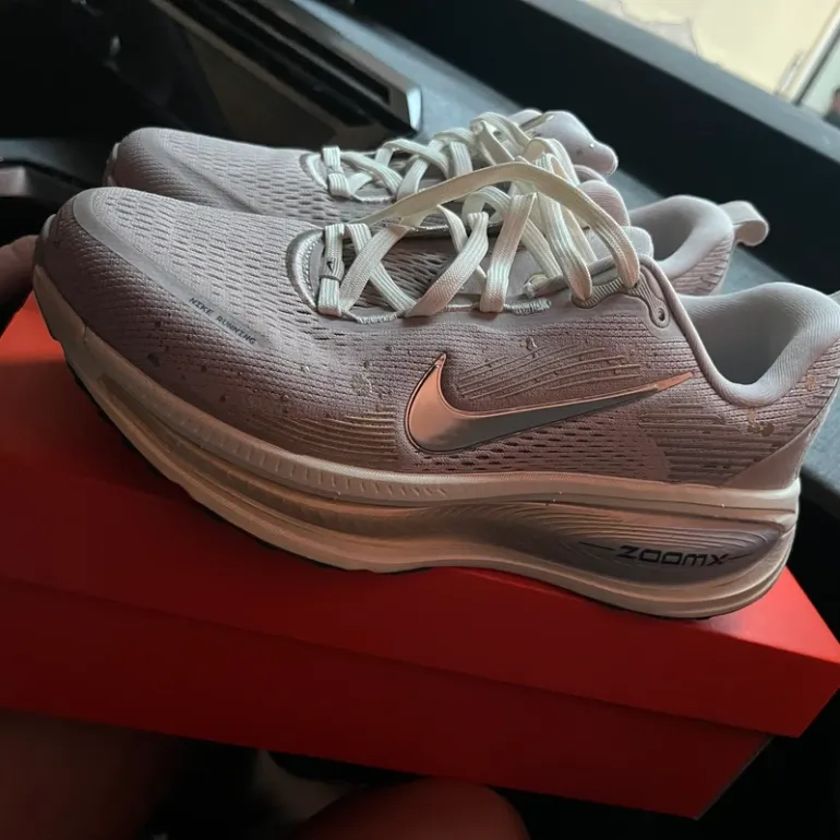 Tweedehands Nike Air Zoom Vomero bike — afbeelding 2 van 14