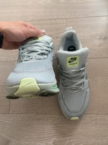 Tweedehands Nike Vomero 18 bike — afbeelding 8 van 8