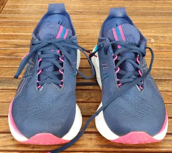 Used Asics Gel-Nimbus 25 Paris bike — image 12 of 15