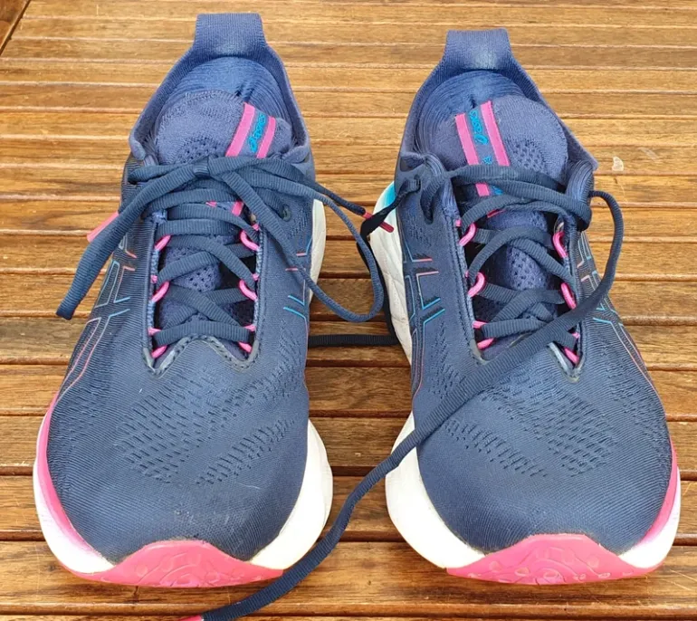 Used Asics Gel-Nimbus 25 Paris bike — image 12 of 15
