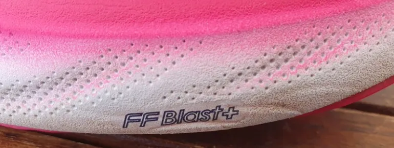 Used Asics Gel-Nimbus 25 Paris bike — image 5 of 15