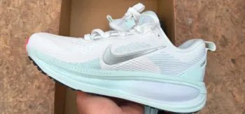 Nike Vomero 18 bike d'occasion — image 5 sur 6