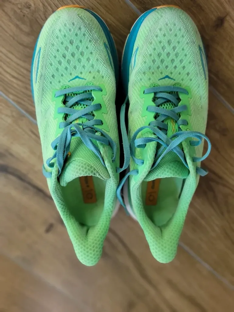 Tweedehands Hoka Clifton 9 bike — afbeelding 2 van 11