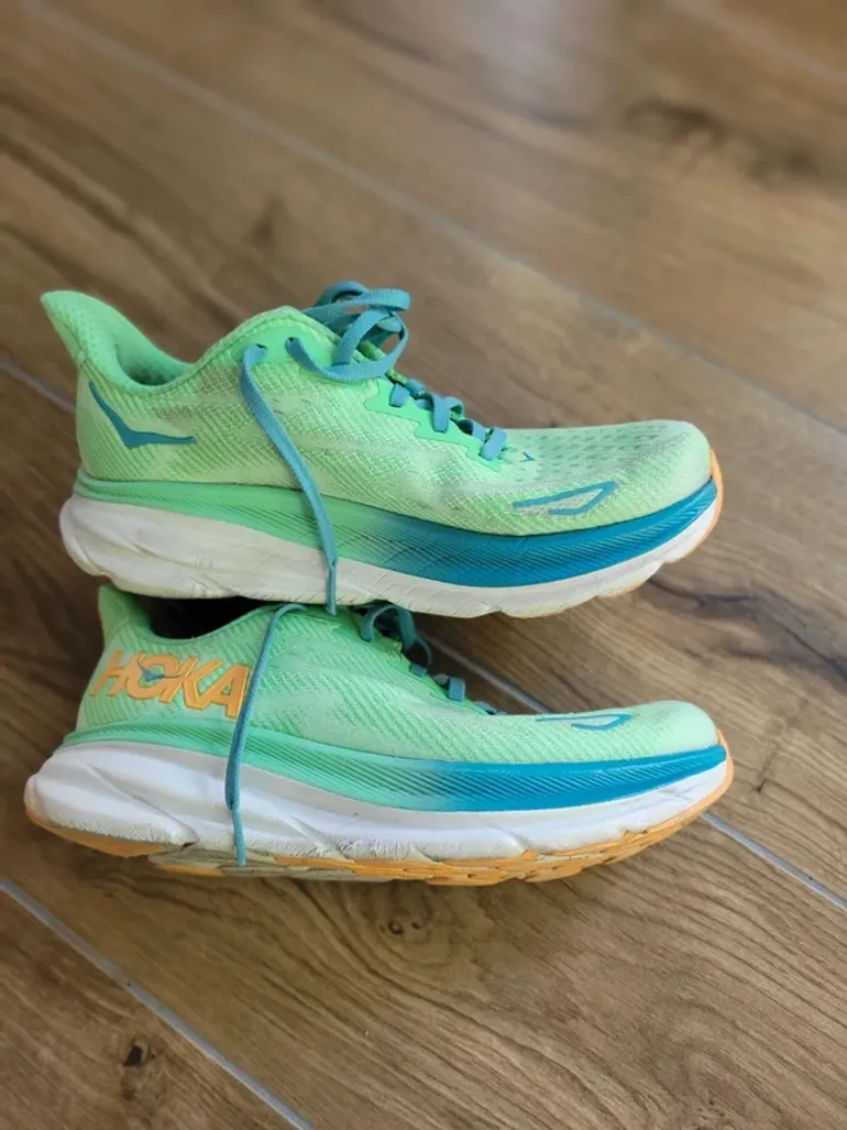 Tweedehands Hoka Clifton 9 bike — afbeelding 3 van 11